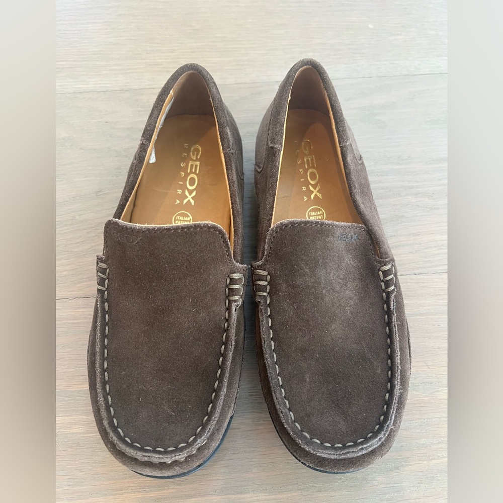 GEOX Boys Premium Brown Suede Loafers Size 1